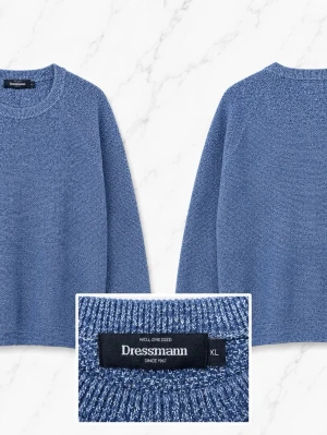 Stickad Tröja från Dressmann - Stilren och bekväm stickad tröja från Dressmann i snygg blåmelerad färg. Perfekt till både vardag och finare tillfällen.  ✔️ Märke: Dressmann ✔️ Storlek: XL ✔️ Färg: Blåmelerad ✔️ Skick: Mycket bra skick ✔️ Mjuk och bekväm passform ✔️ Enkel att matcha med jeans eller chinos