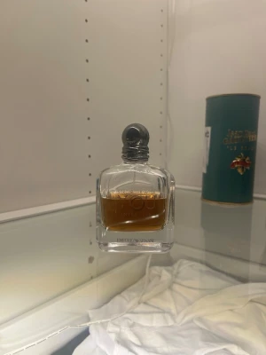 Stronger with you Intensly  - Säljer En Stronger with you intensly 60-65/100ml kvar Säljs pga ingen användning Vid funderingar är de bara och höra av sig 😁