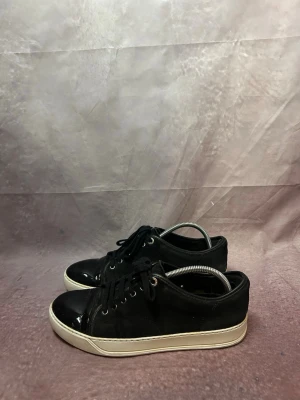 Lanvin skor -  fint skick | Size UK 7 41/42 | fraktar inom 24 timmar | för att köpa klicka ”köp nu” | vid frågor eller funderingar är det bara att skicka ett meddelande | följare får bättre rabatter🙌
