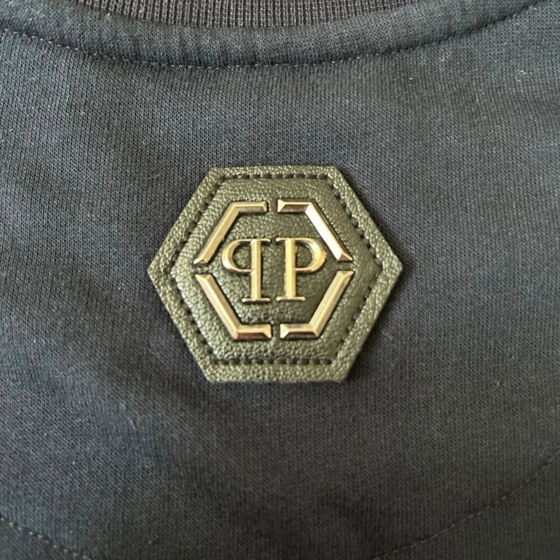 Svart sweatshirt med dödskalle - 3