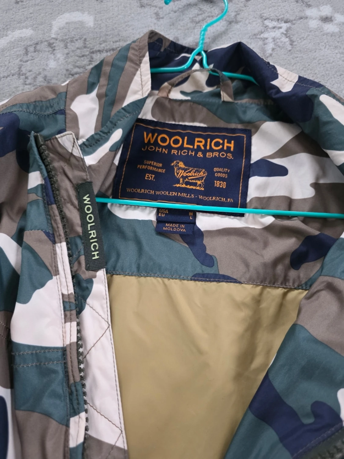 Woolrich - 3