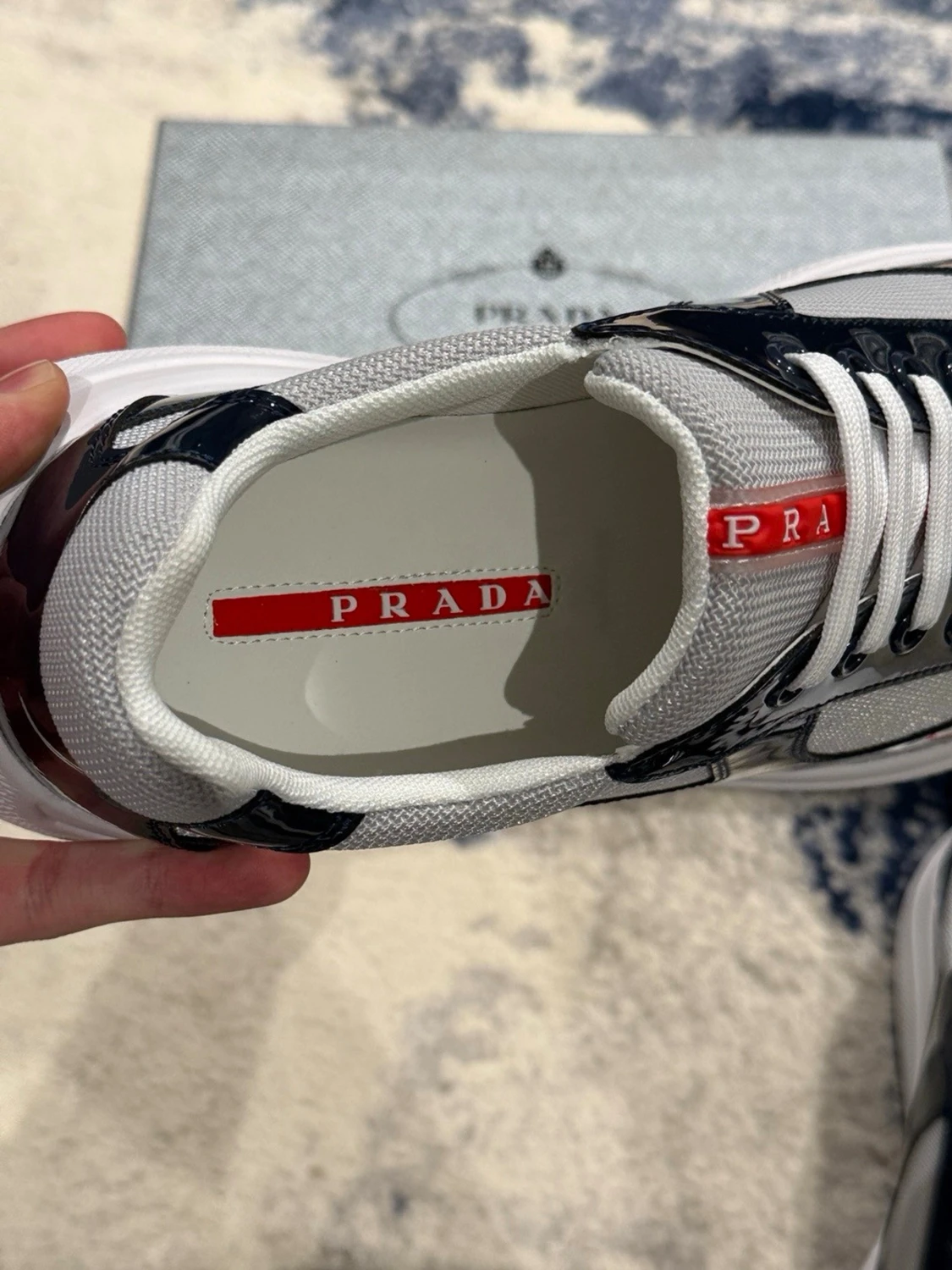 Prada cups mörkblå  - 3