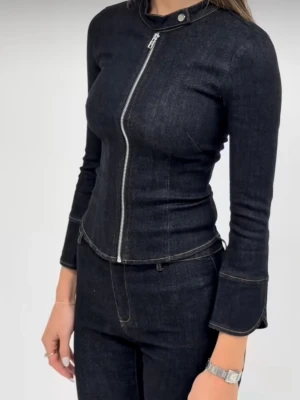 SÖKER!!!! - SÖKER denna från Alobha Label i XS eller S.