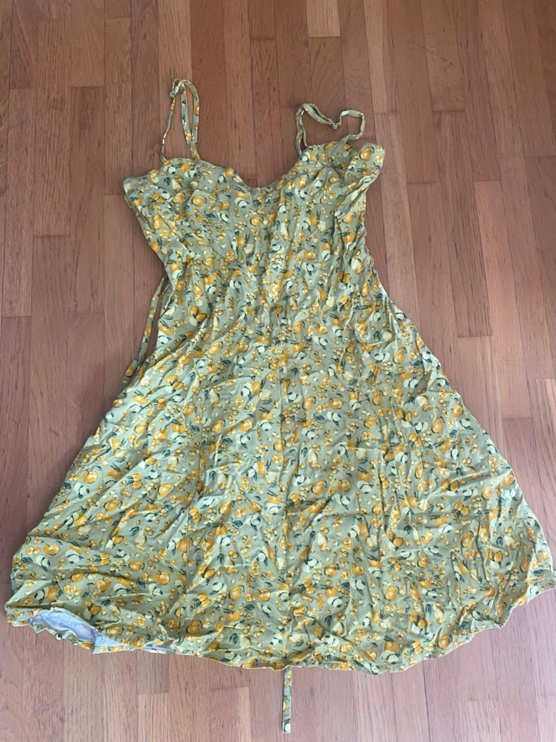 Klänning Urban Outfitters