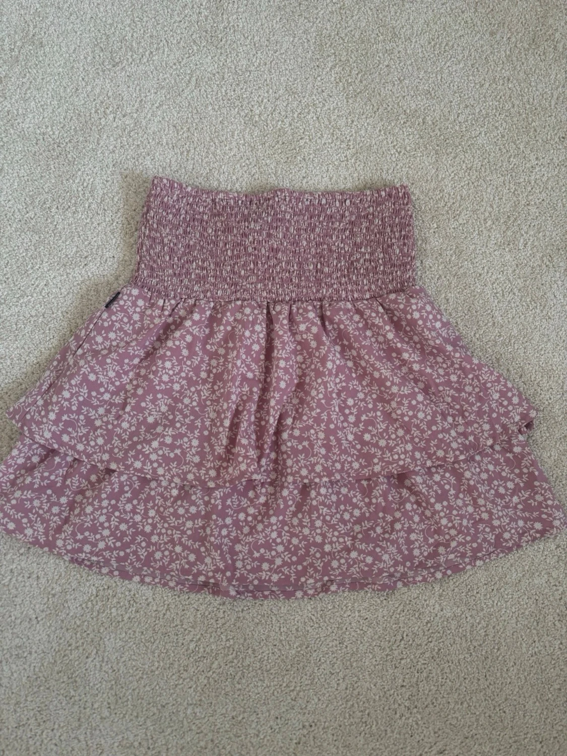 Rosa blommig volangkjol