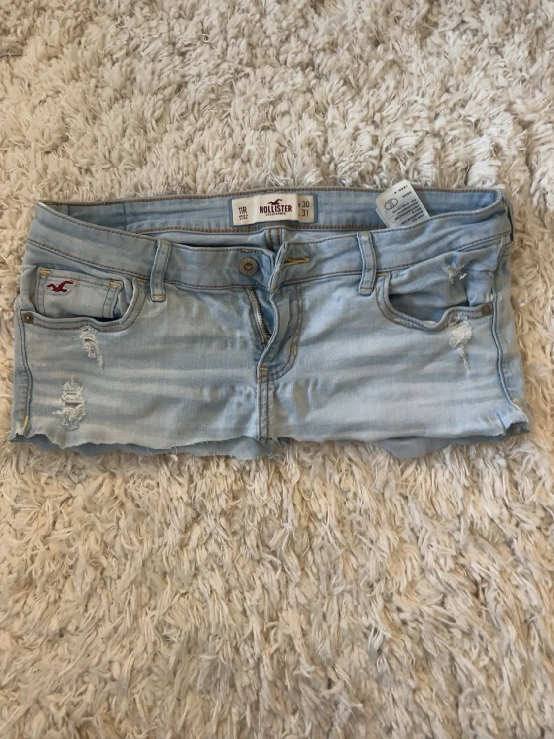 Ljusblå jeanskjol från Hollister  - 1