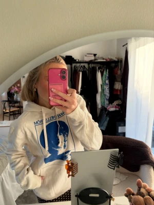 Håkan Hellström Hoodie - Håkan Hellström Hoodie i storlek M/L, den är perfekt för en oversized hoodie!