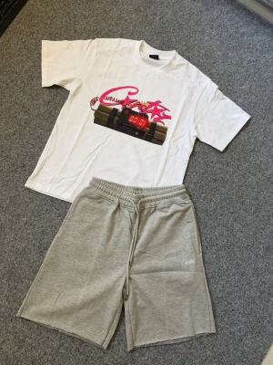 Corteiz white and gray summer set - size M, true to size. As new, unused.