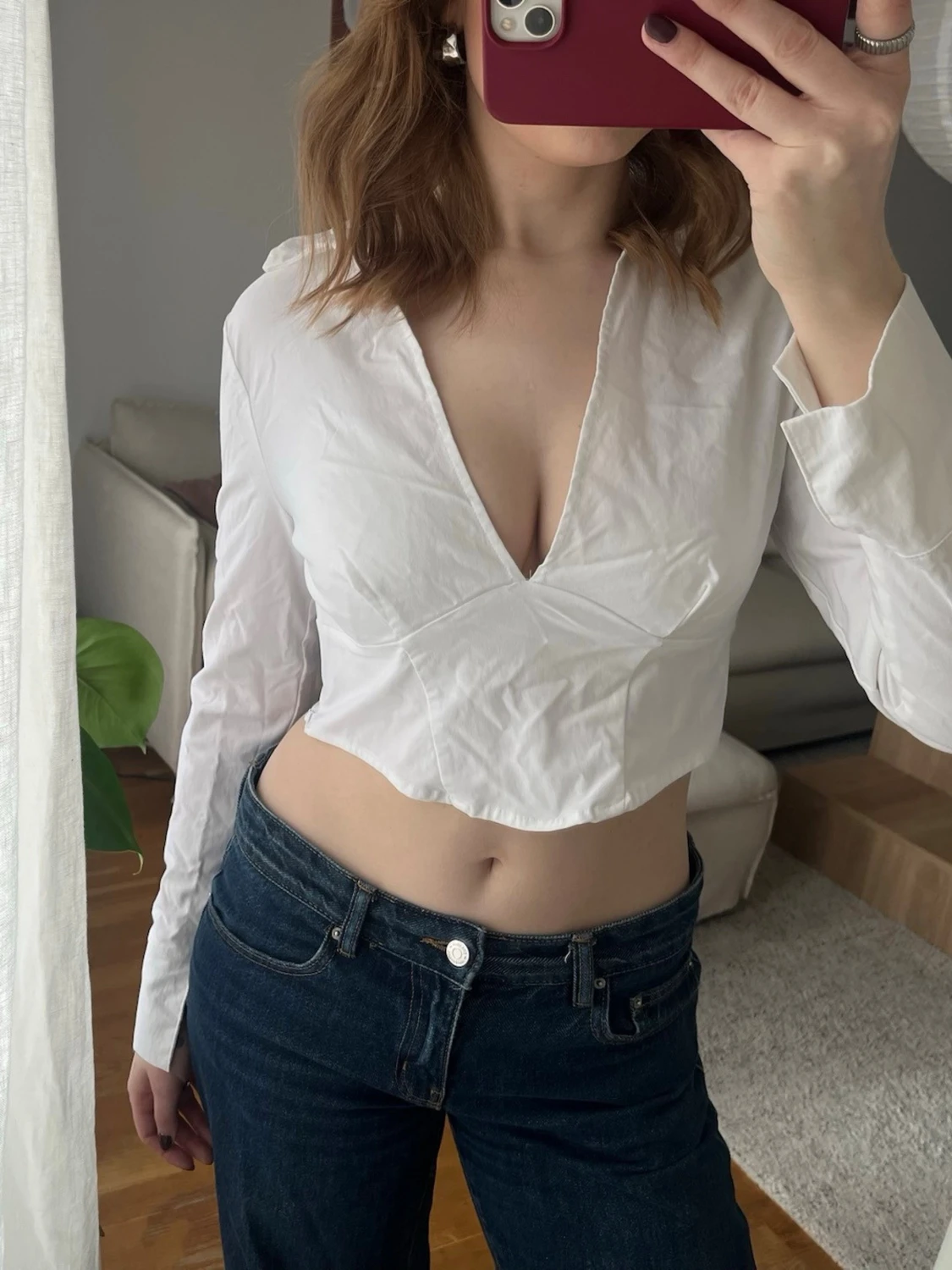 Vit skjorta/topp med v-ringning - 1