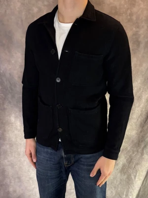 A DAY’S MARCH Overshirt - Stl S  - RIKTIGT FET OVERSHIRT FRÅN A DAY’S MARCH! Mycket bra skick: 9/10, små spår av användning! | Stl: S, Modellen är 175cm och väger ca 77kg | Hör av dig vid frågor // Galgen 🫡