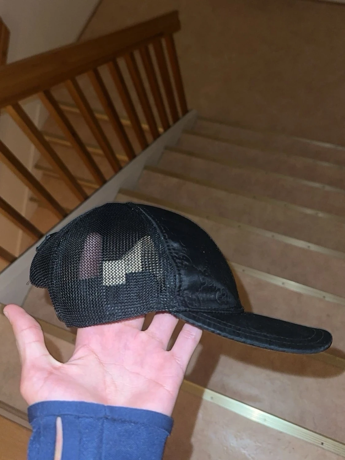 Svart meshkeps från Gucci - 3