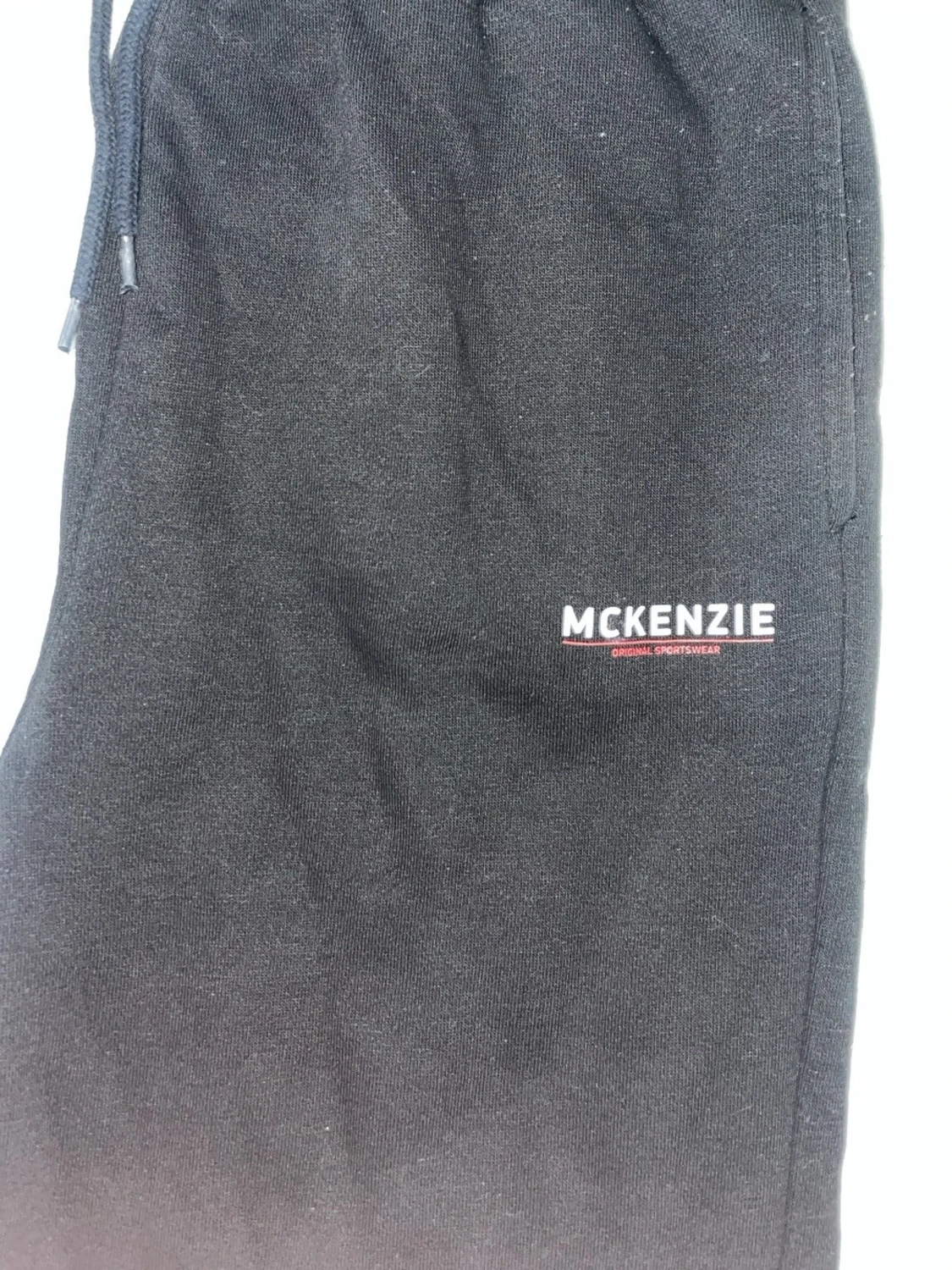 Svarta mjukisbyxor från McKenzie - 1