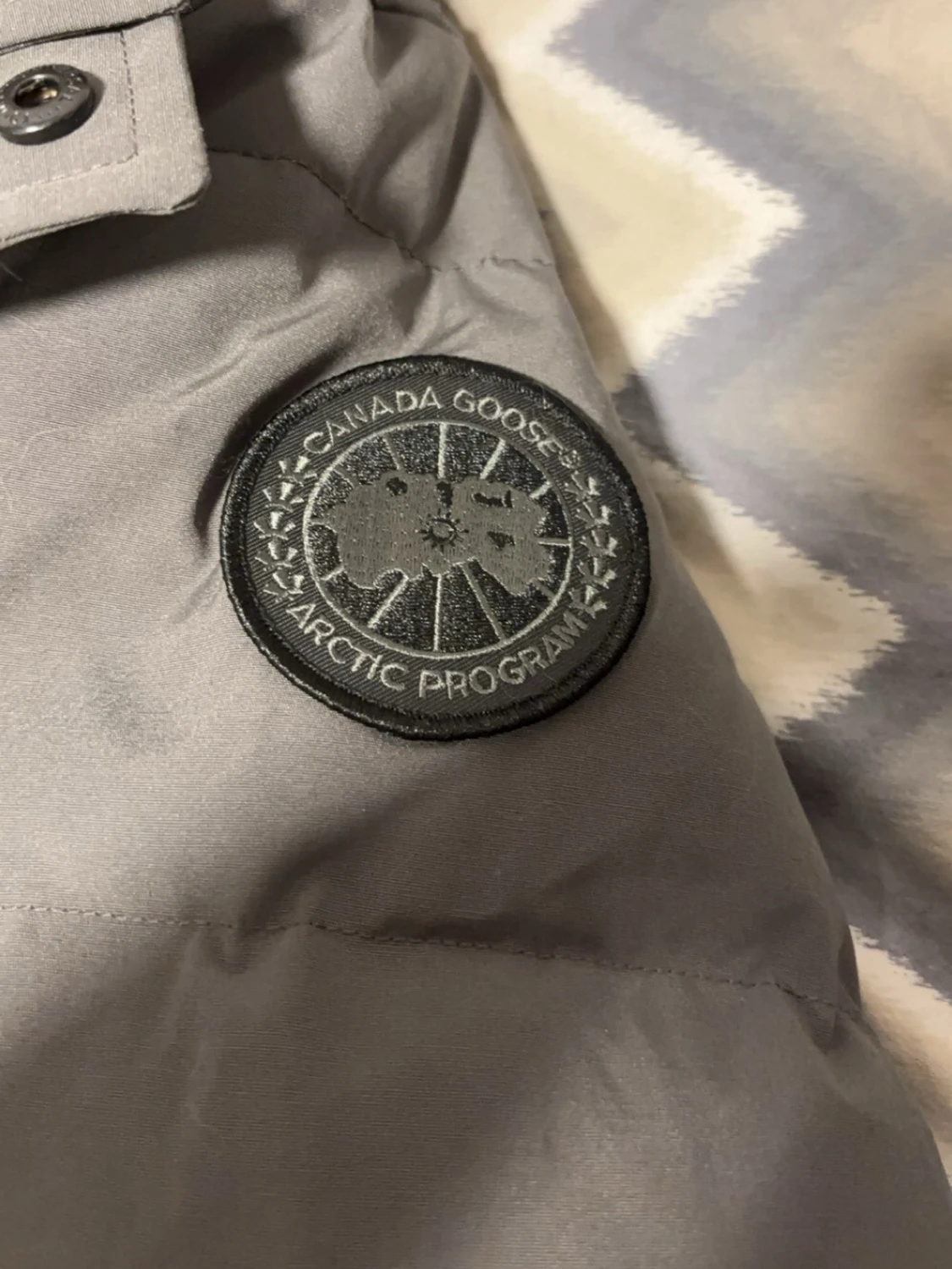 Grå dunjacka från Canada Goose - 1