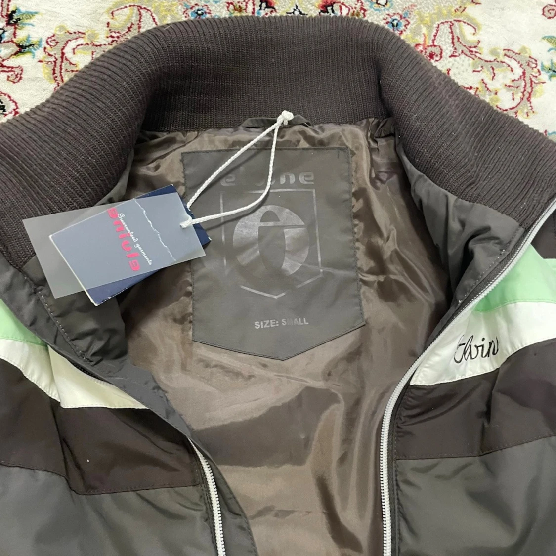 Brun pufferjacka från Eveline - 4