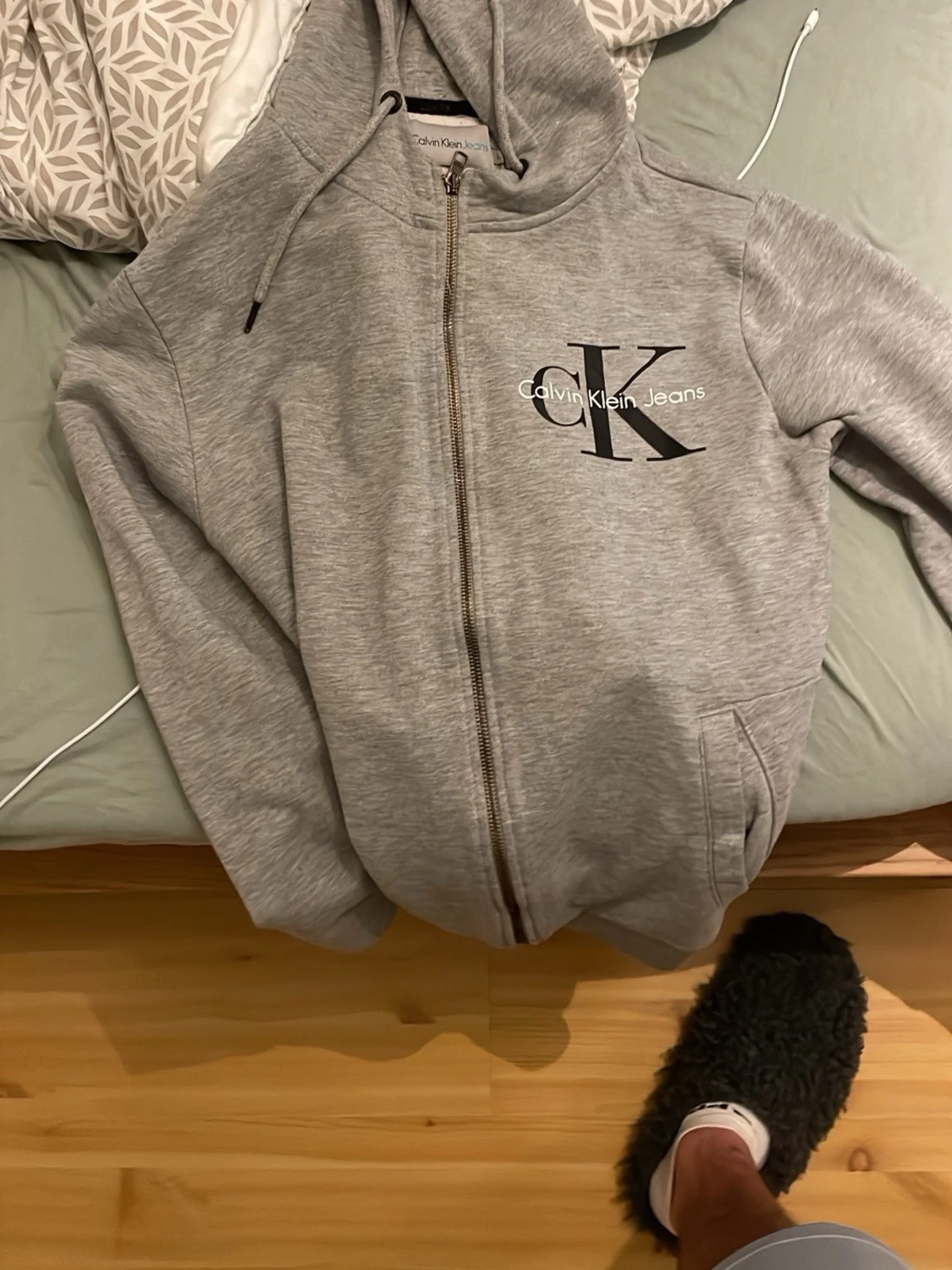 Grå zip-hoodie från Calvin Klein Jeans