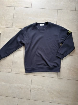 Stone island tröja  - Stone island tröja i nästan oanvänt skick