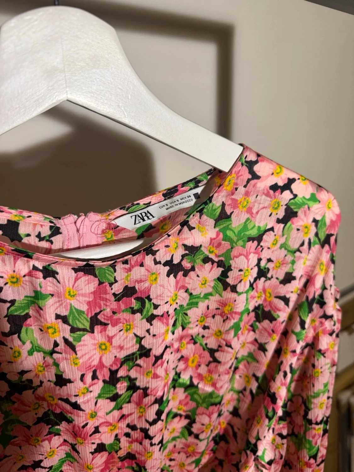 Blommig kortklänning från Zara - 1