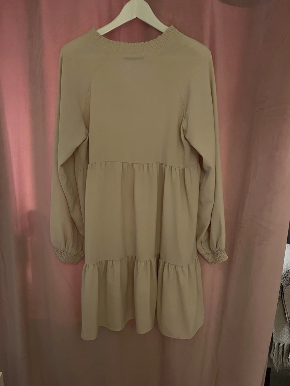 Beige klänning - 2