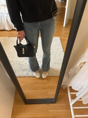 Jeans  - Söt jeans från Gina❣️