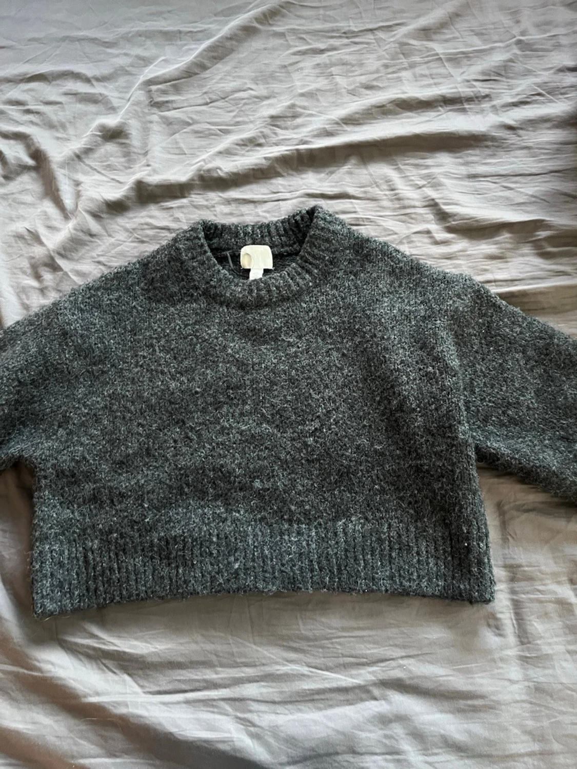 Mörkgrå stickad tröja från H&M - 2