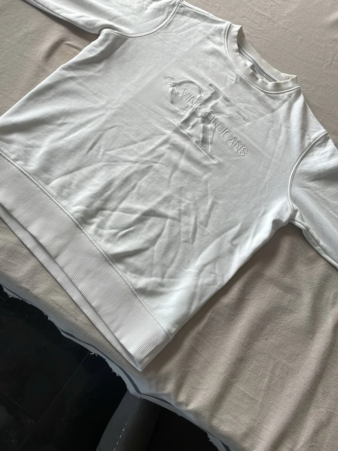 Vit sweatshirt från Calvin Klein Jeans - 2
