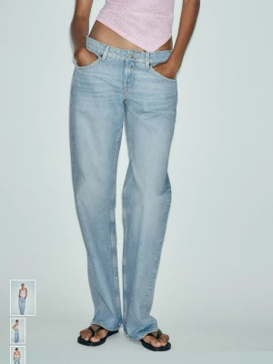 Straight jeans zara - Säljer dessa ljusblåa raka lågmidjade jeans från Zara i storlek 38, knappt använda och så snygga!!!