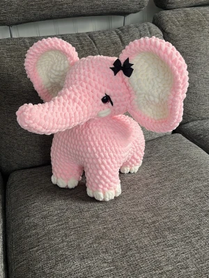 Virkad elefant  - Handgjord virkad söt elefant 