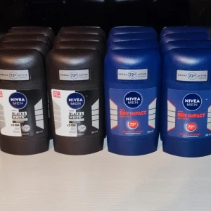 Nivea Men Deodorant Stick 16 st. - Nivea Men Deodorant Stick 16st: Invisible Black & White 72h 8 x 50ml, Dry Impact 72h 8 x 50ml.  Nya och oöppnade. Priset är för alla 16 st.