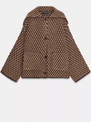 Slutsåld Zara Jacka - Intressekoll💗 Jackan är helt slutsåld. Nypris 700kr. Använd kanske två gånger💗