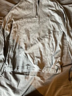 Ljusgrå långärmad tröja Polo Ralph Lauren - Använd fåtal gånger därav i bra skick