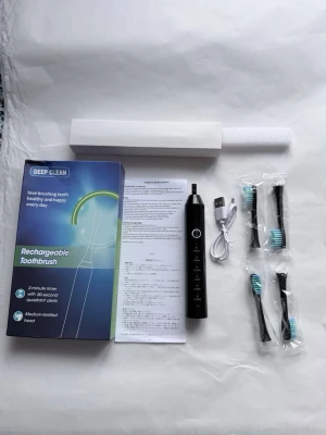 Eltandborste - Helt ny i paket aldrig använd. Allt på bilden som tillbehör medföljer.