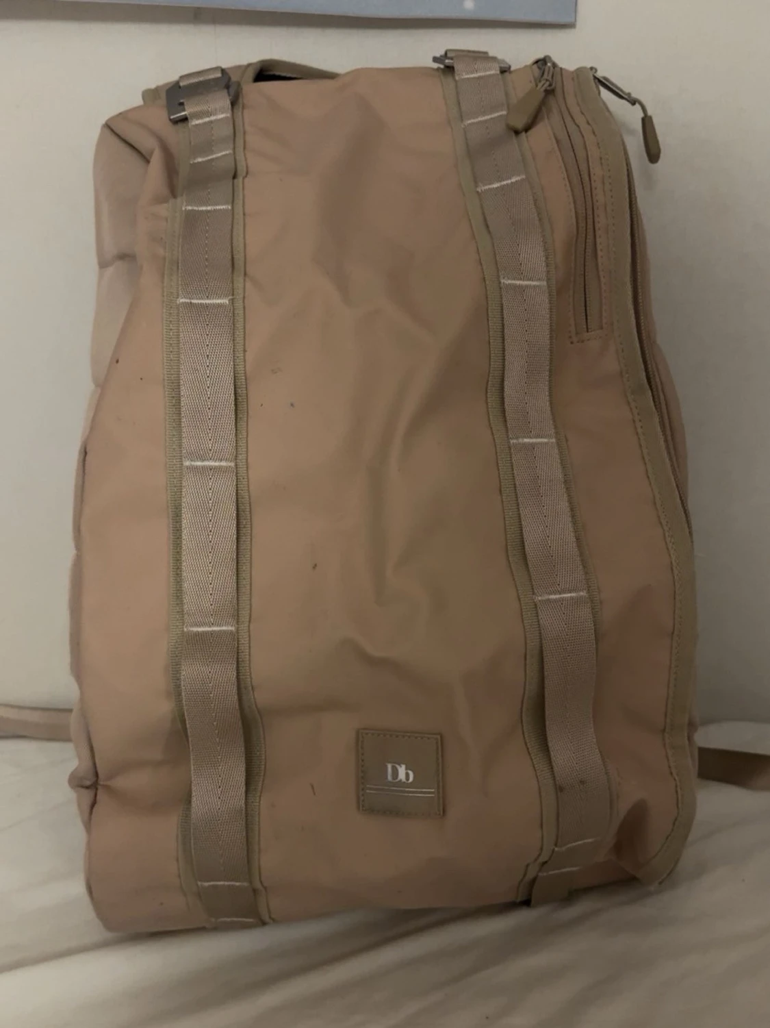 Beige ryggsäck från Douchebags