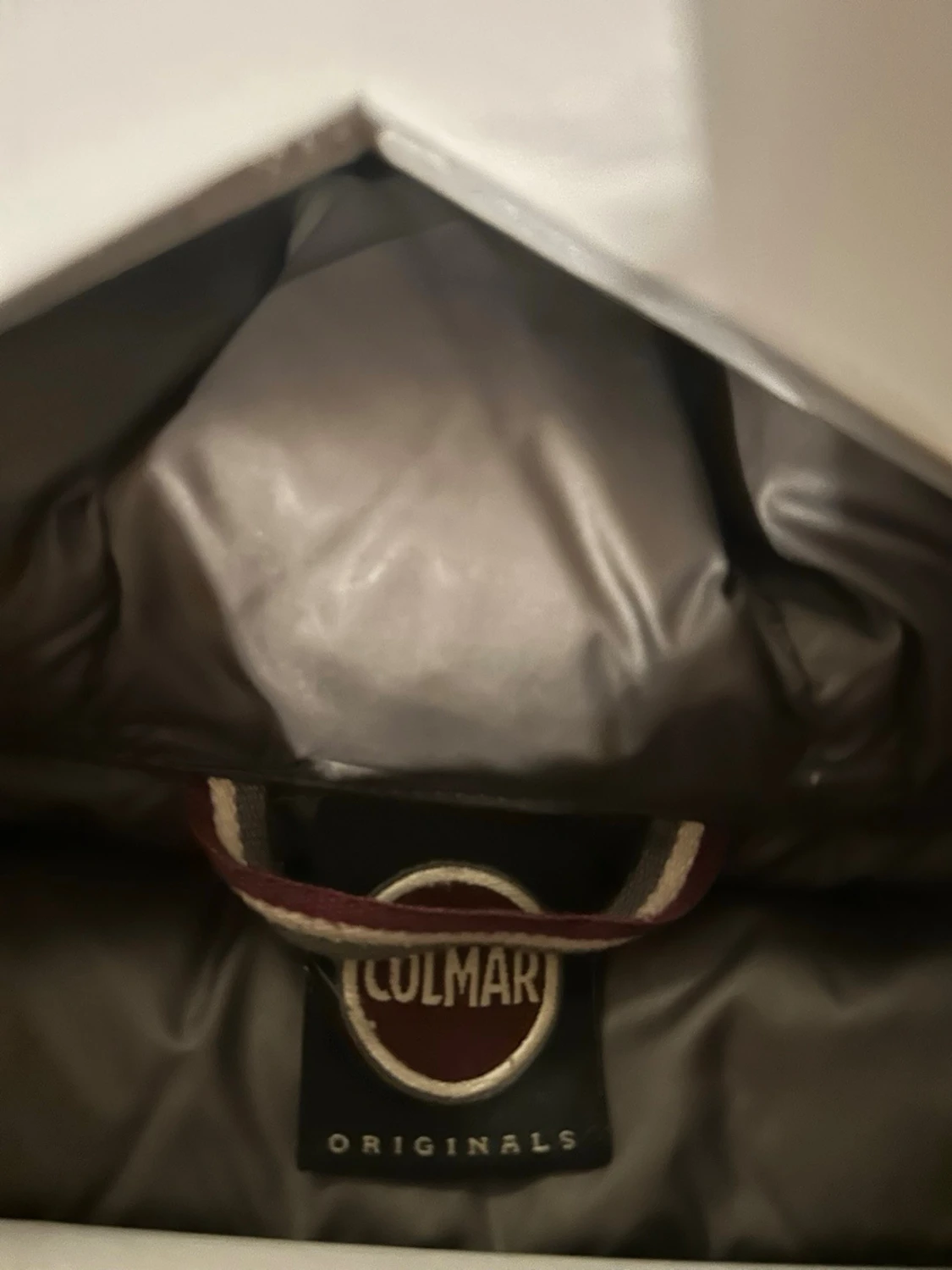 Svart dunjacka med huva Colmar - 2