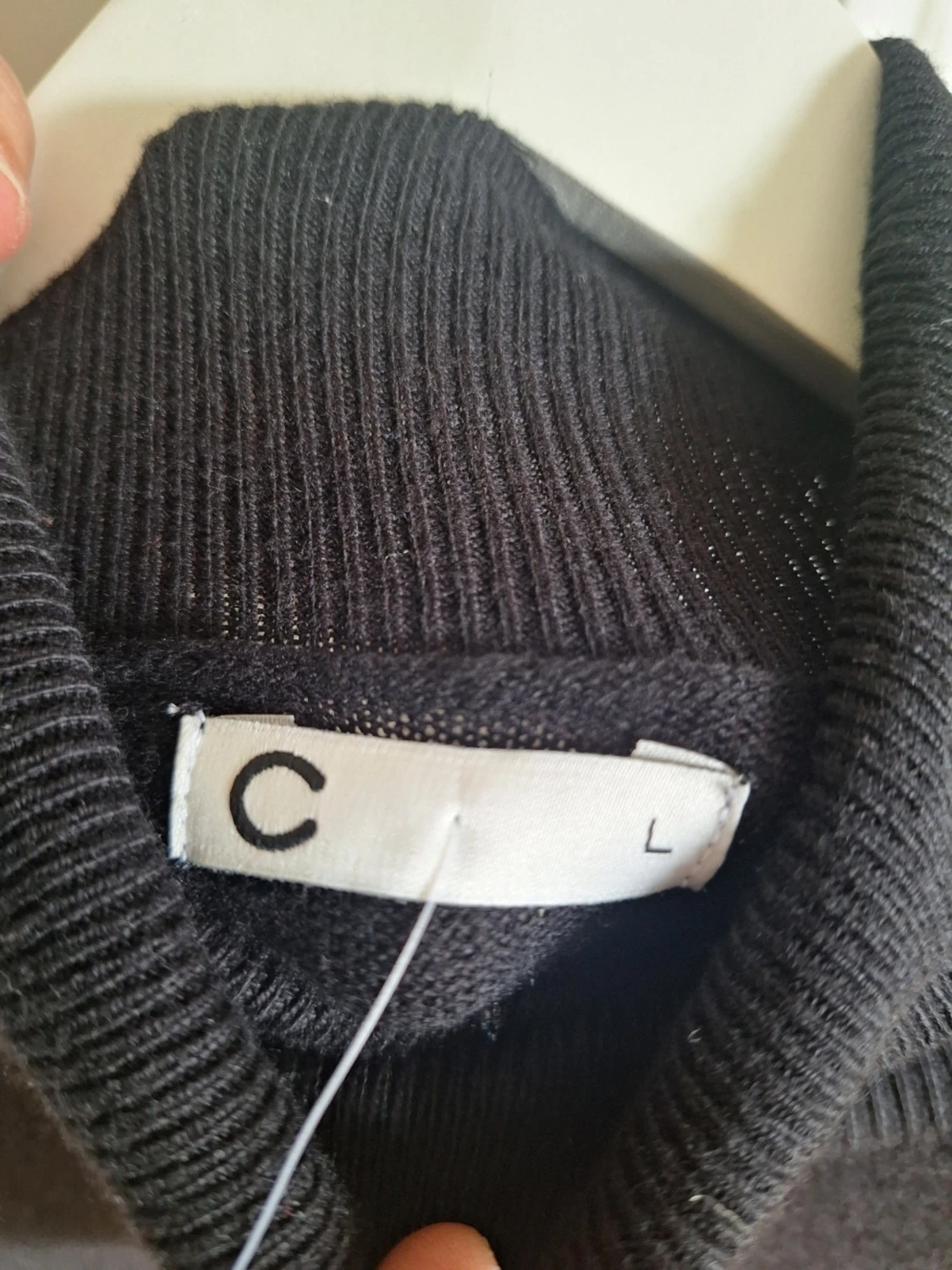 Svart långärmad klänning med knyt - 4
