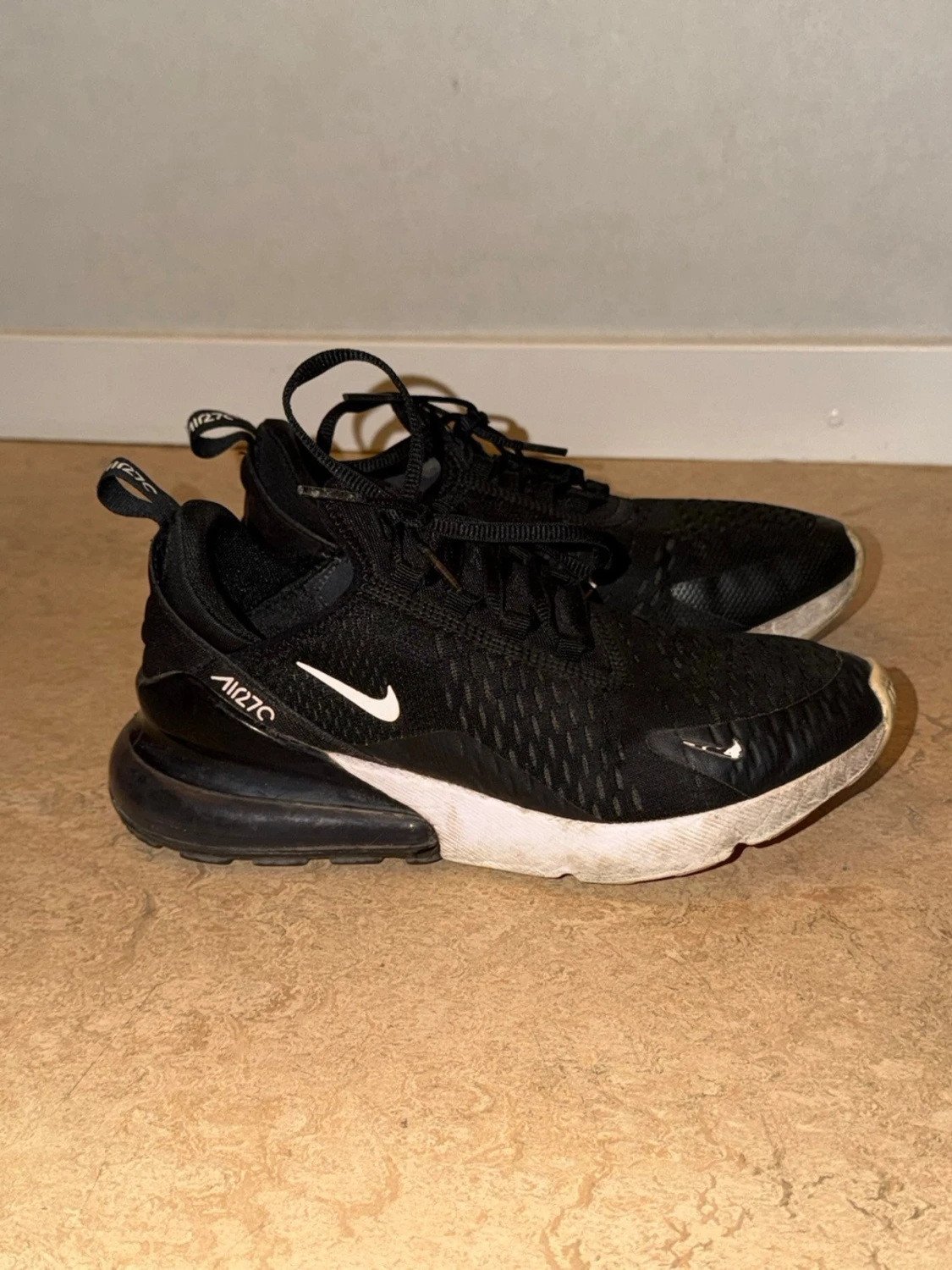 Nike Air Max 270 svarta sneakers