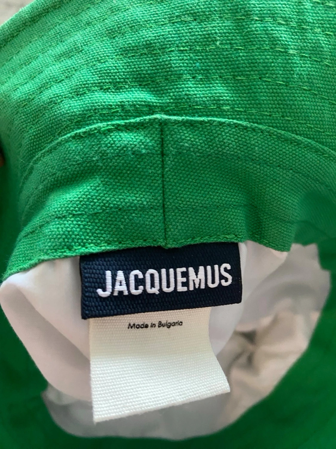 Grön bucket hat från Jacquemus - 2