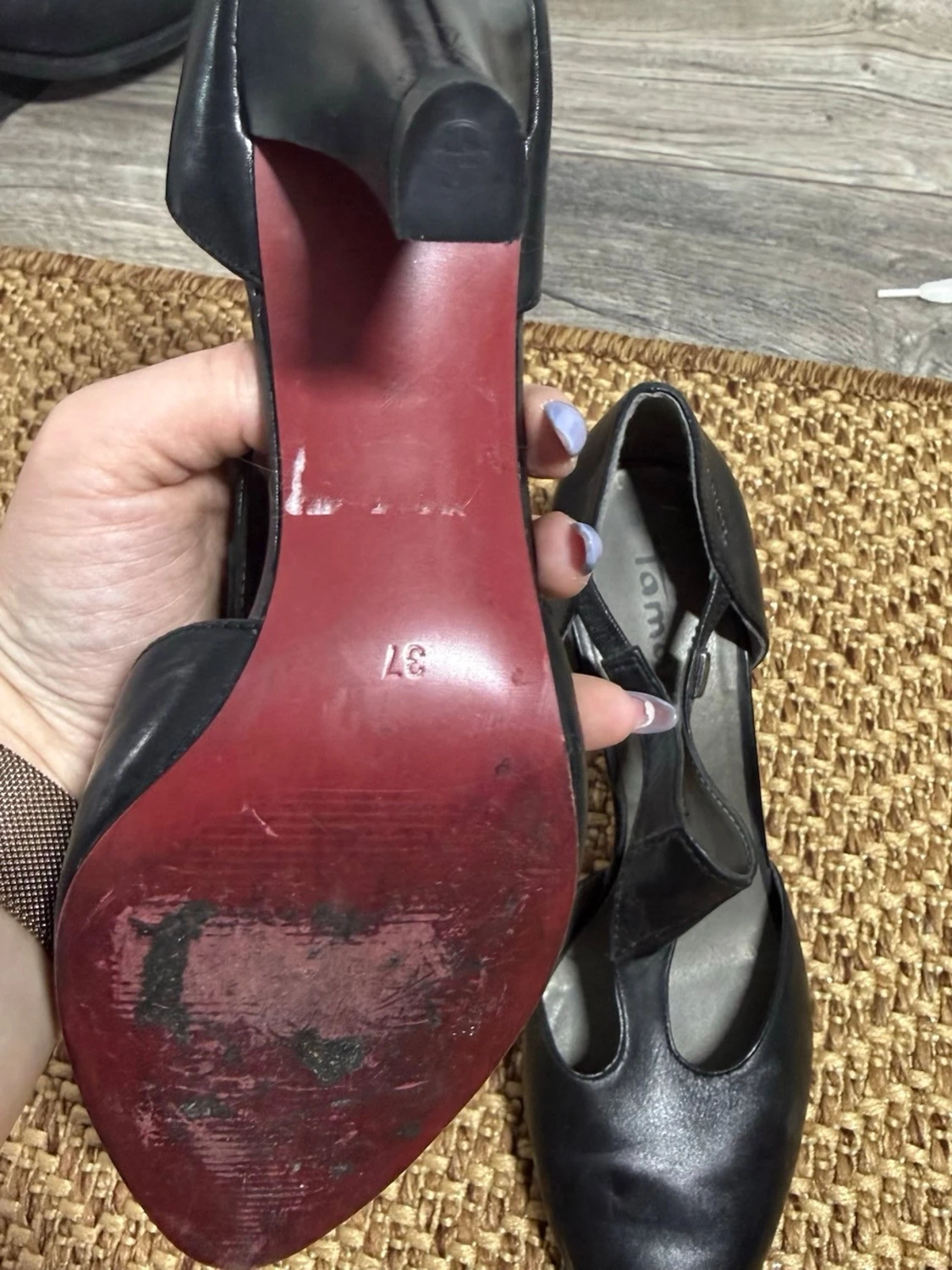 Svarta pumps med rem från Tamaris (37) - 4