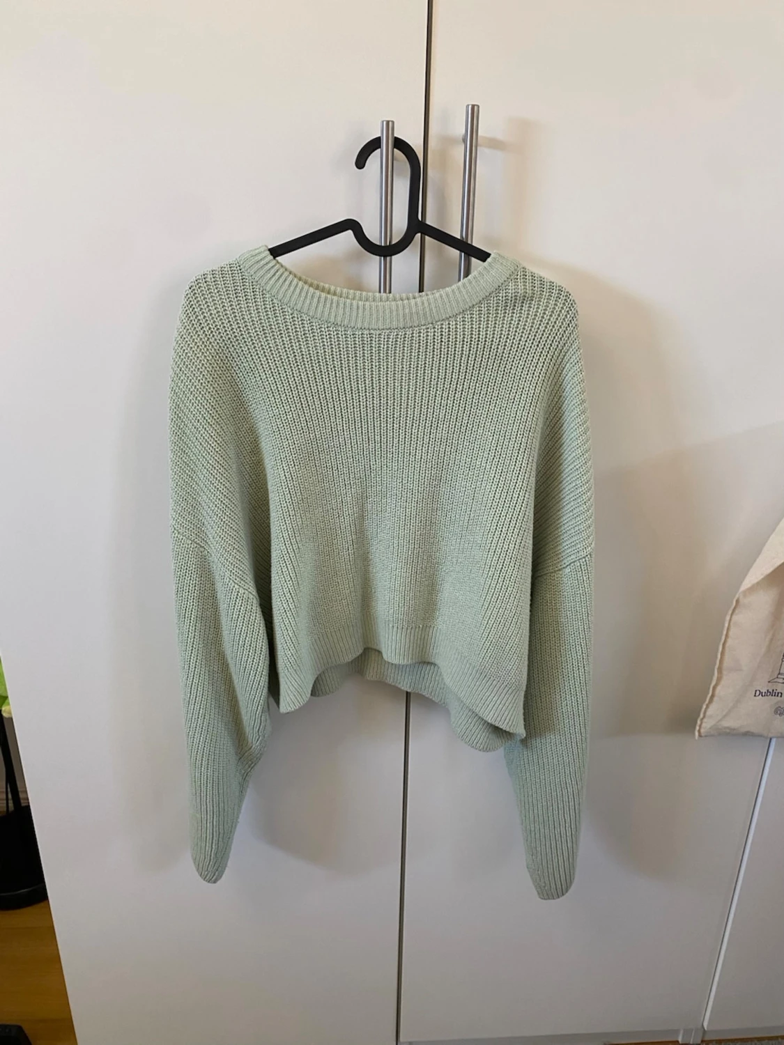 Ljusgrön oversized stickad tröja