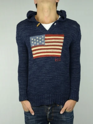 Ralph Lauren usa hoodie  - POLO RALPH LAUREN STICKAD HOODIE Storlek : 14-16 years (barn) Passform : Passar XS-S bra Användning : Hoodien är i ett fint skick utan defekter Nypris : Cirka 2500SEK Modellen på bilden : 182CM och väger 74KG