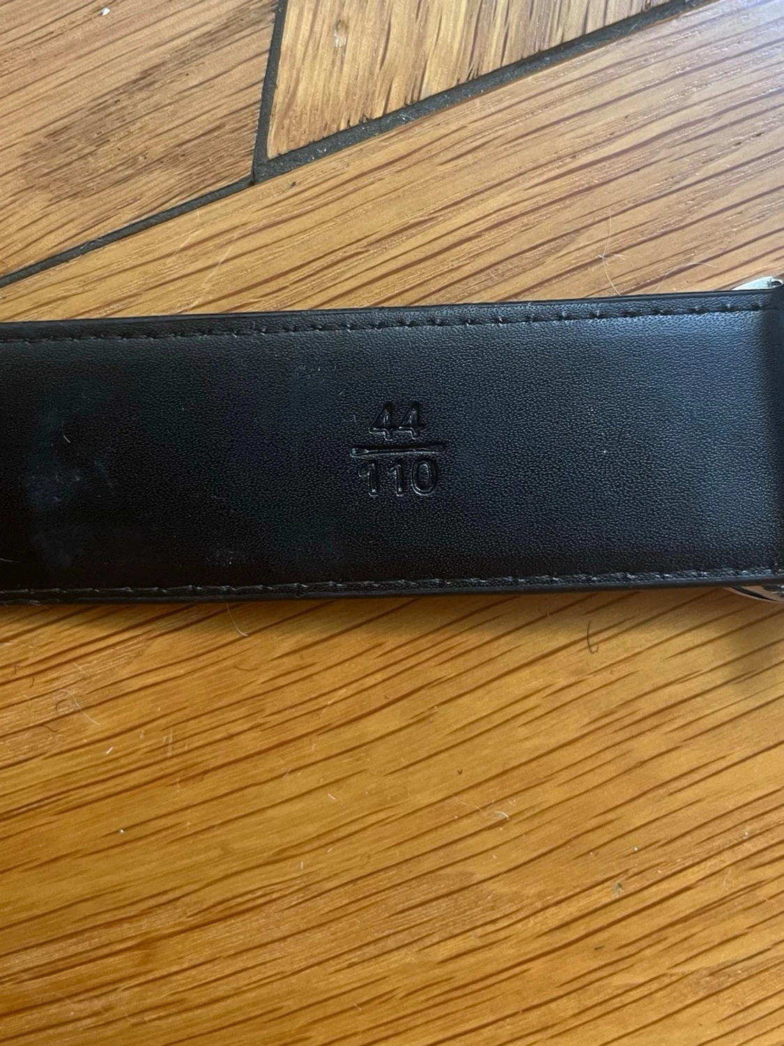 Svart skärp från Salvatore Ferragamo  - 2