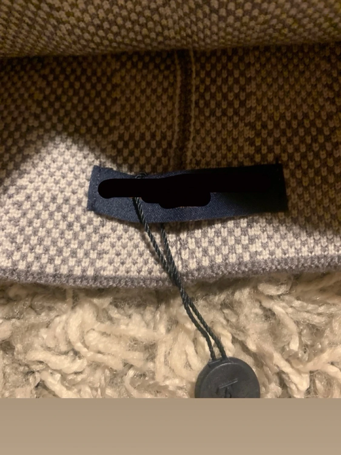 Grå rutmönstrad mössa med patch - 3