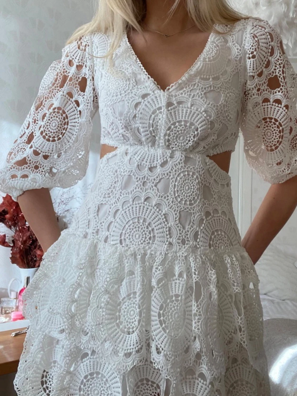 Vit klänning med volanger - 2