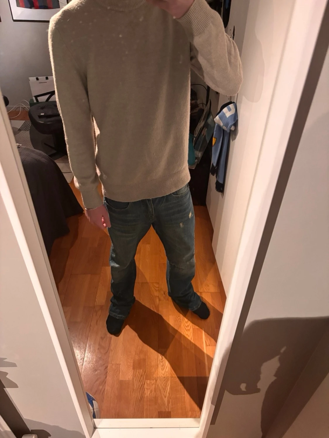 Blå slitna jeans med relaxed fit - 1