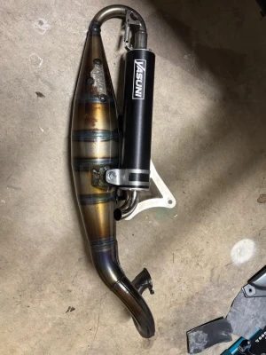 Yasuni avgassystem till moped - Yasuni r, bra skick 