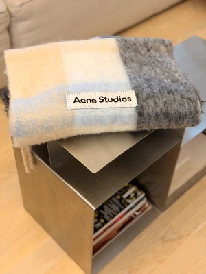 Wool and mohair scarf  - Blue beige black color 