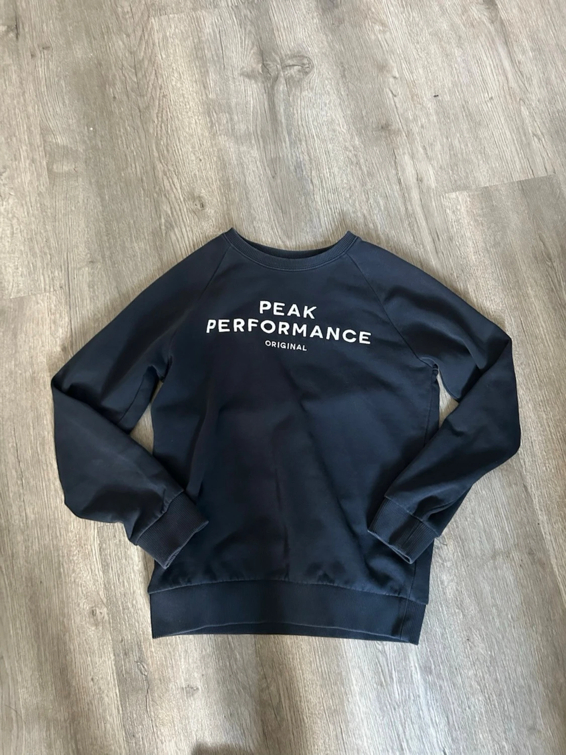 Mörkblå sweatshirt Peak Performance - 1