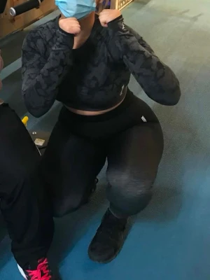 Sett gymshark  - Jag hade detta som ett sett tsm. Det här ej till dessa byxor men de e skit snygga me de. Går å köpa separat 