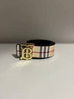 Burberry bälte  - Helt ny, skickas inom kort tid, tryggt och säkert. 