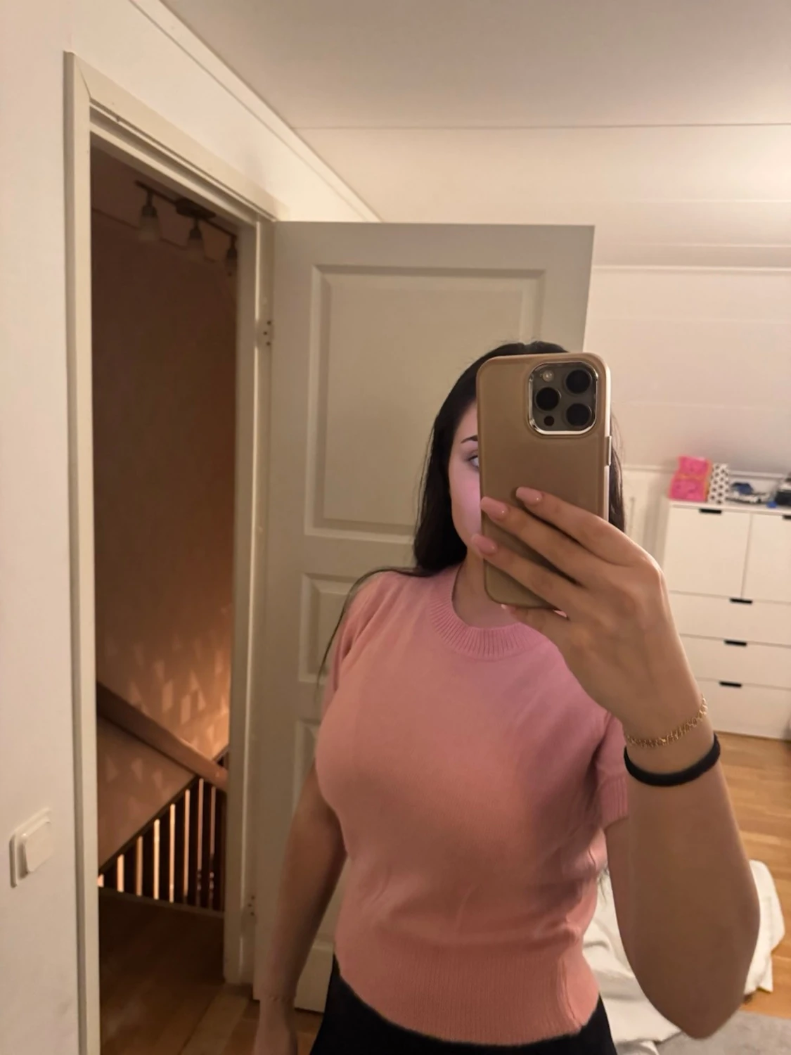 Ljusrosa stickad topp med kort ärm - 1