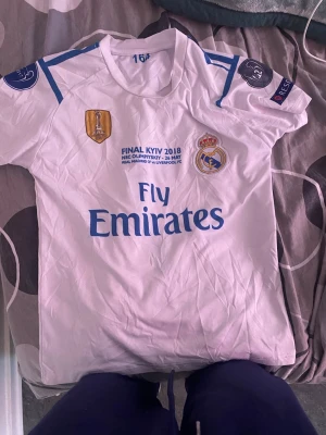 Real Madrid tröja 2017-2018 - Real Madrid tröja vit för 135